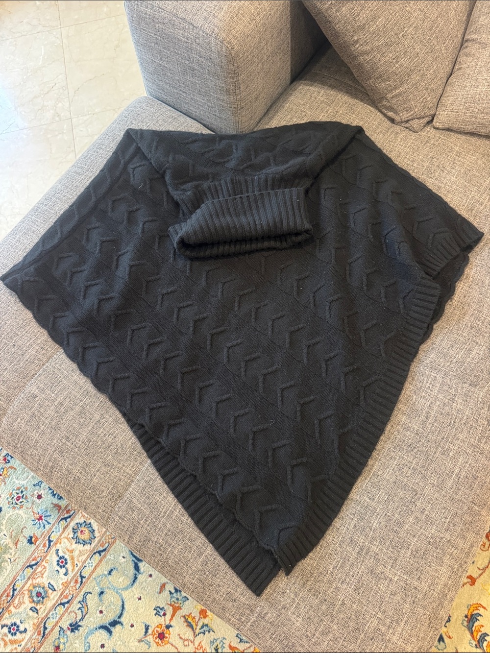One Size Nordstrom Black Women’s Cable Knit Poncho Sweater - 100% cashmere